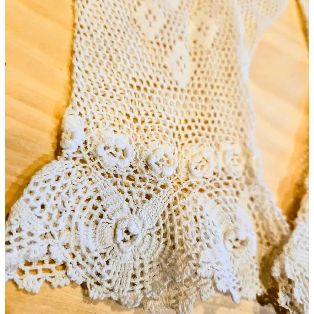 VTG WOMENS OFF WHITE CROCHETED WRIST LENGTH SOFT HAND GLOVES EXTRA SMALL DAINTY
